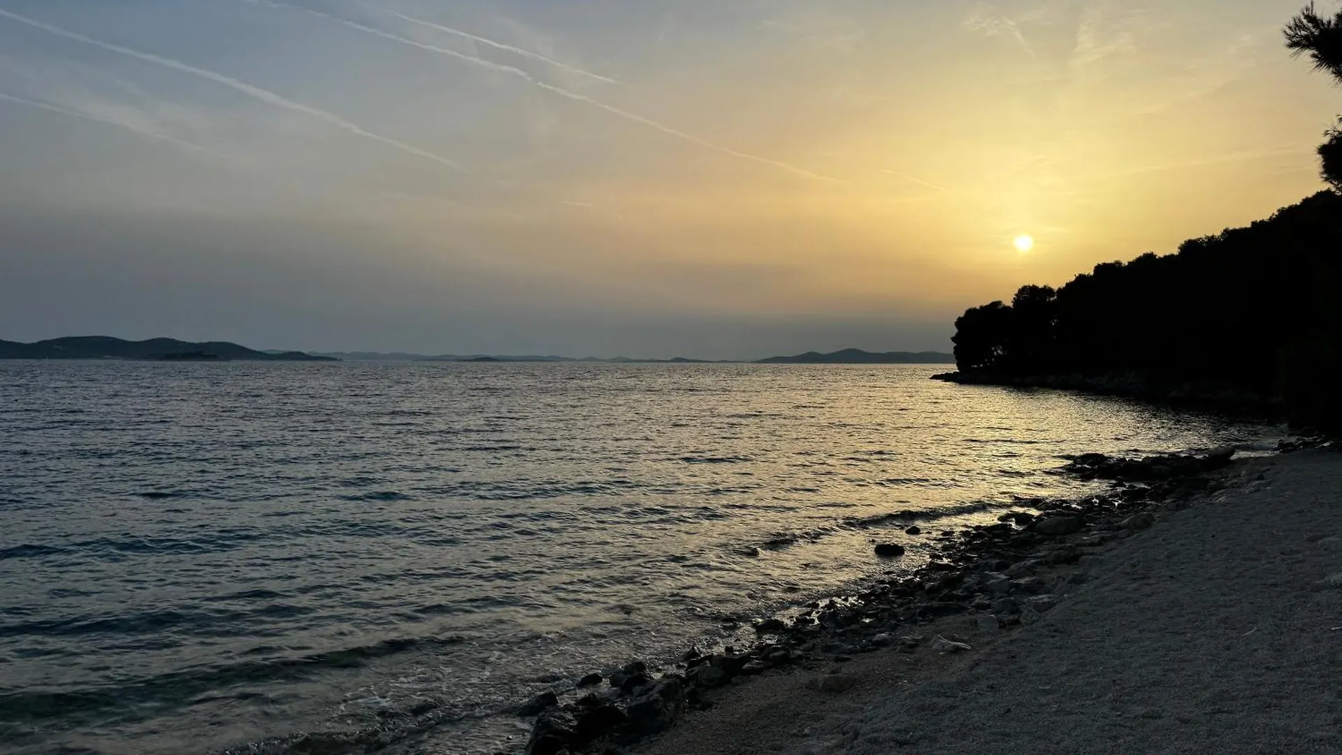 Villa Gioia Beach Front Drage