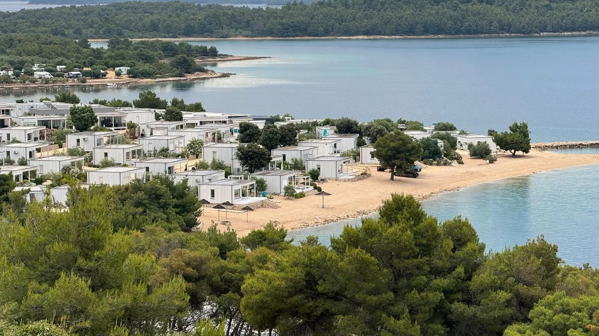 Villa Gioia Beach Front Drage