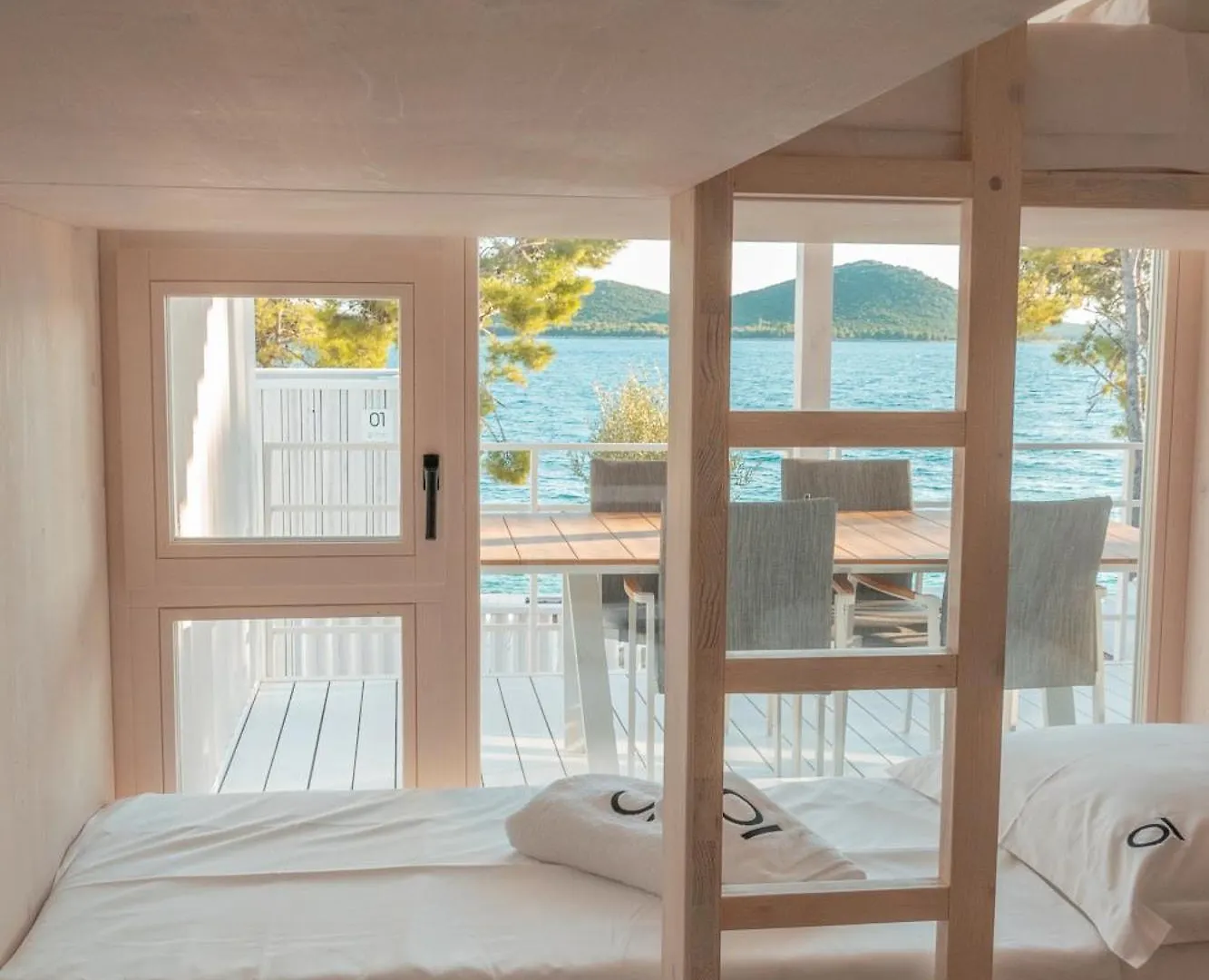 Villa Gioia Beach Front Drage
