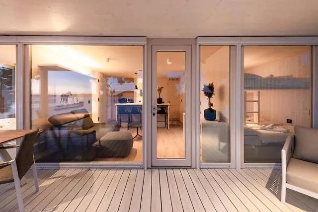 Villa Gioia Beach Front Drage