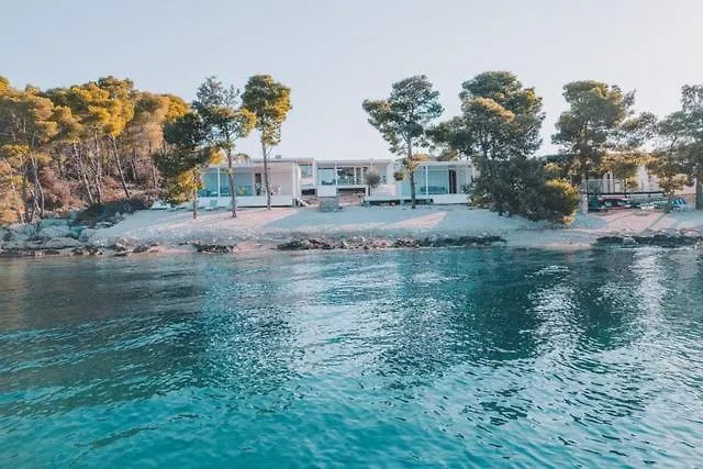 Villa Gioia Beach Front Drage